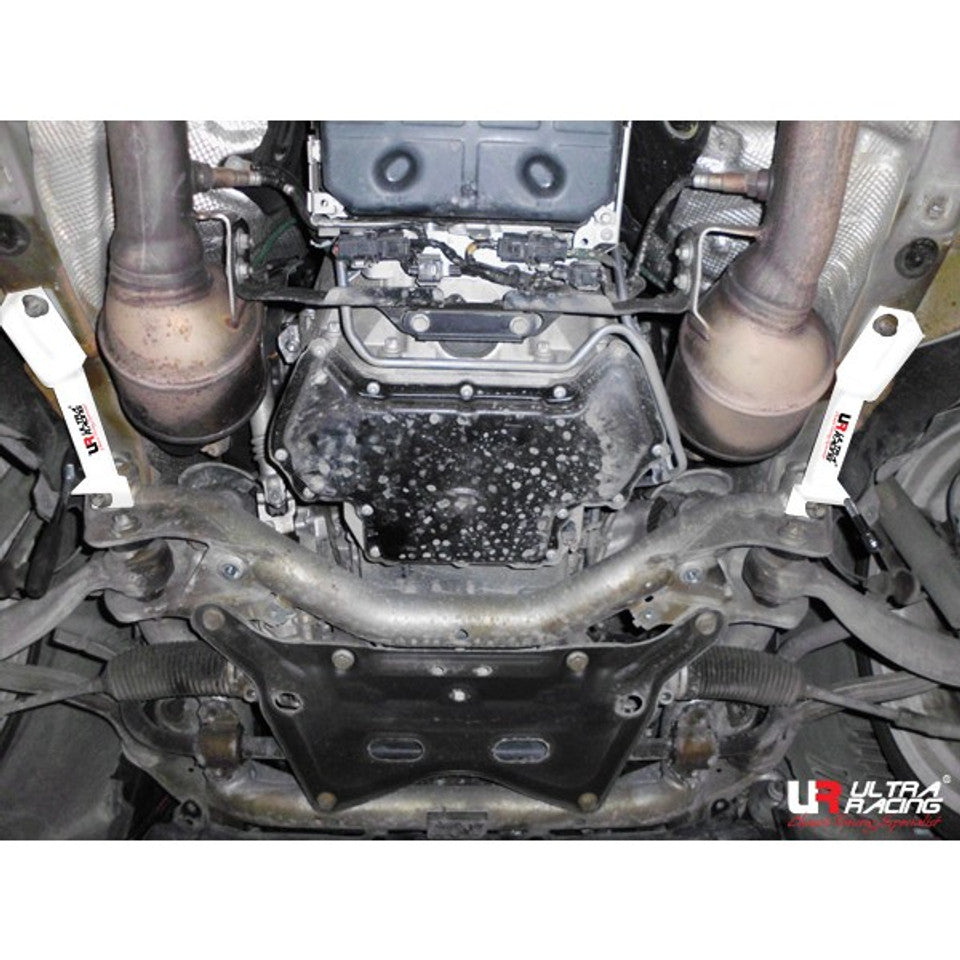 Ultra Racing - 4pt Front Lower Side Brace (Pair) - MERCEDES-BENZ C-CLASS (W204) 2008-2014 - UR-LS4-1823P