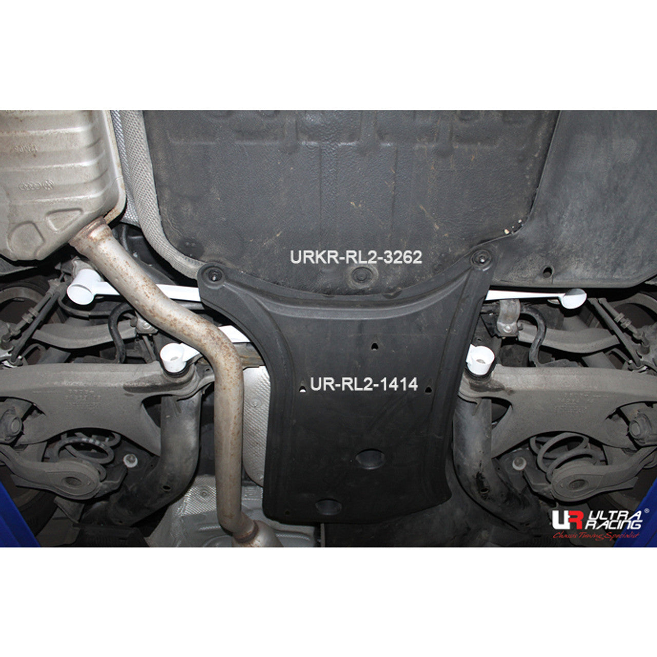 Ultra Racing - 2pt Rear Lower Brace - Audi A4 / S4 - UR-RL2-1414