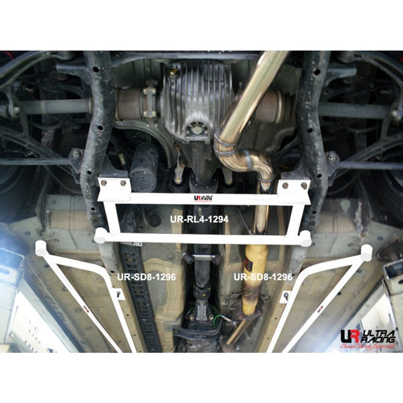 Ultra Racing - 4pt Rear Lower Brace - HONDA S2000 (AP1 2.0) 1999-2003 - UR-RL4-1294