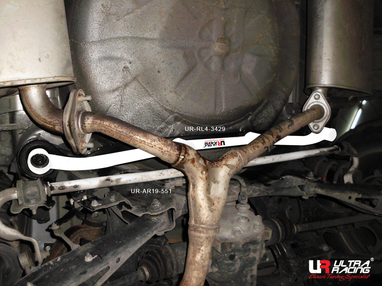 Ultra Racing - 4pt Rear Lower Brace - SUBARU FORESTER XT (SJ) 2014–2018 - UR-RL4-3429