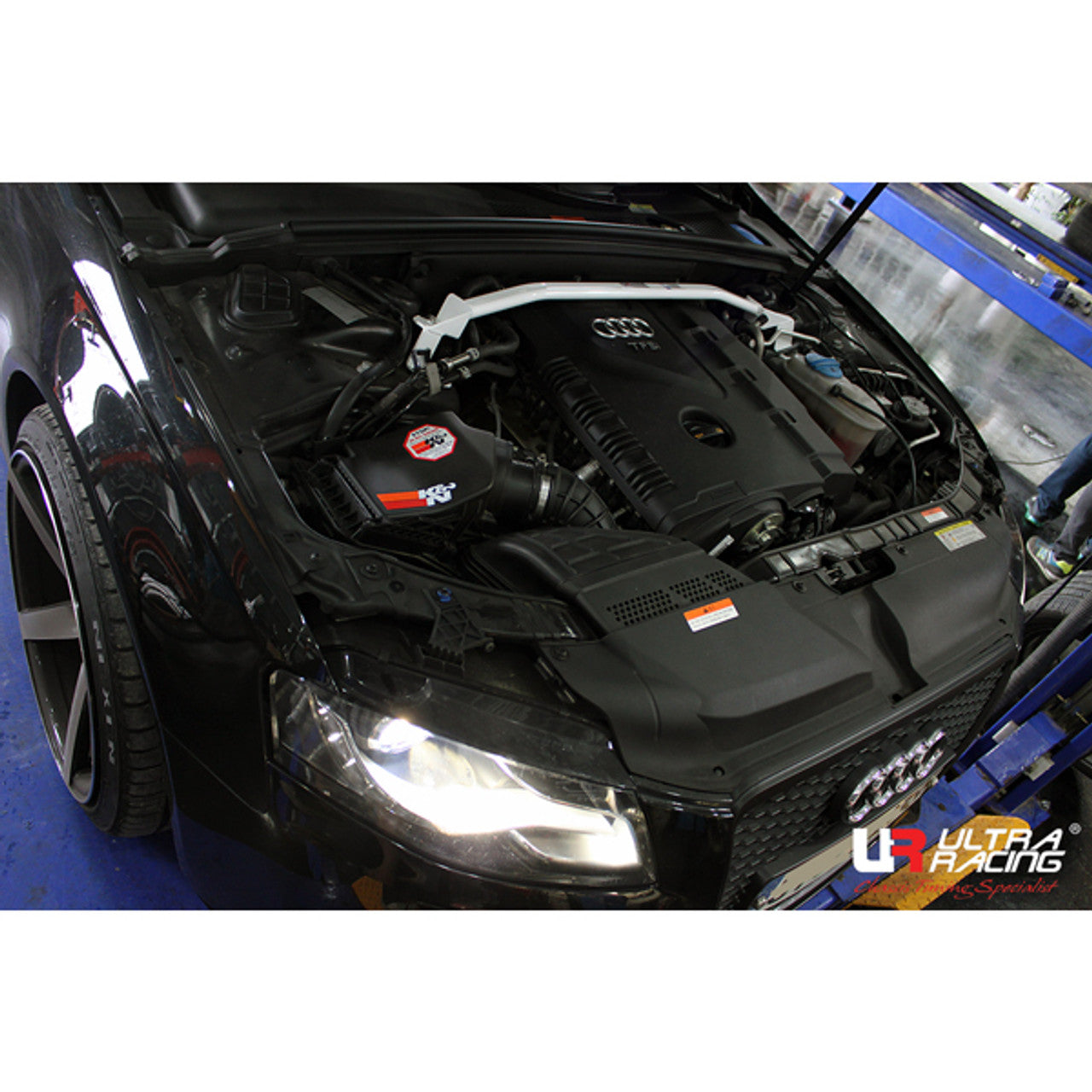 Ultra Racing - 2pt Front Strut Tower Brace - Audi A4 / S4 - UR-TW2-1412