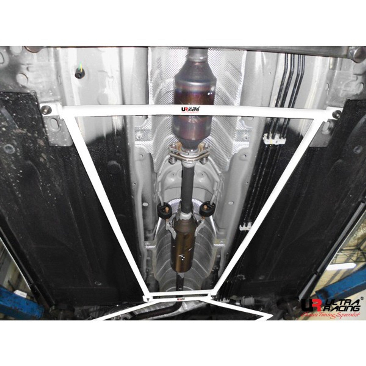 Ultra Racing - 4pt Middle Lower Brace - Nissan Almera N17/N18 2WD - UR-ML4-1943
