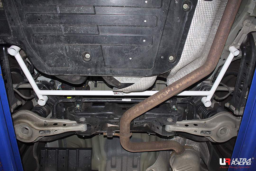 Ultra Racing - 4pt Rear Lower Brace - 2016+ Malibu - UR-RL4-3804