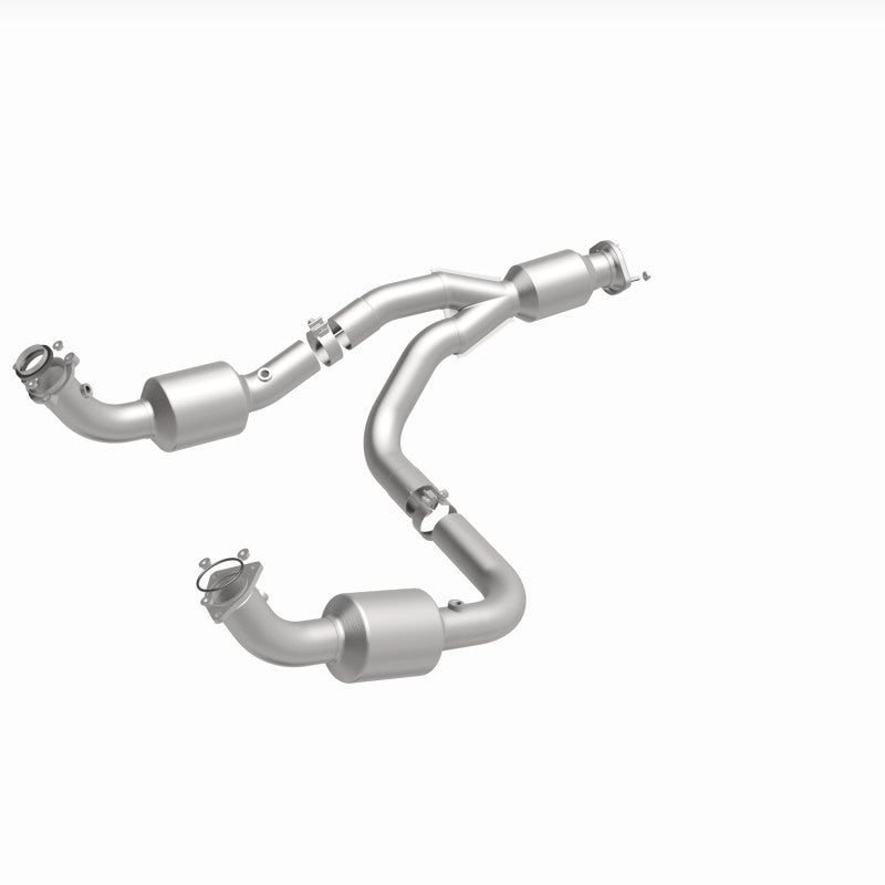 MagnaFlow 12-20 Chevrolet Express 4500 Underbody 6.0L Direct Fit Catalytic Converter