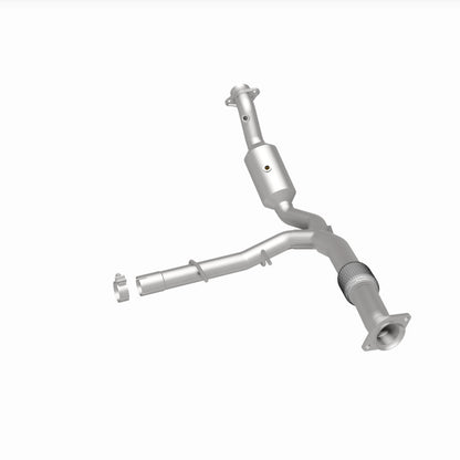 MagnaFlow 18-21 Ford Expedition Right Underbody 3.5L Direct Fit Catalytic Converter