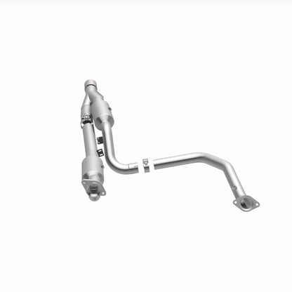 Magnaflow 15-16 Ram 2500 6.4L California Grade CARB Compliant DF Catalytic Converter
