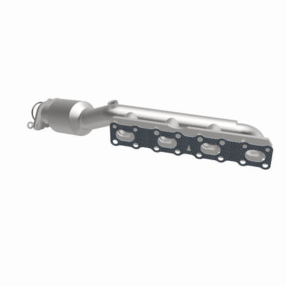 MagnaFlow 2004 Nissan Titan 5.6L Direct Fit Converter