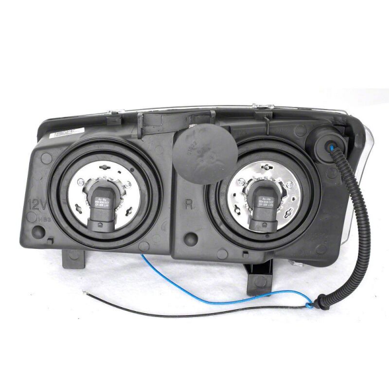 Raxiom 03-06 Chevrolet Silverado 1500 Dual LED Halo Projector Headlights- Black - Clear Lens