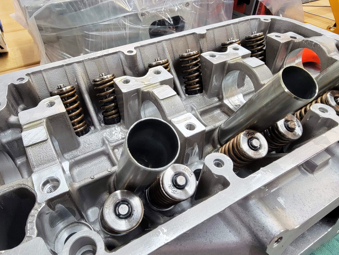 P2R PowerRevRacing - J35Z R70 Cylinder Heads with Full Ferrea Valvetrain Package