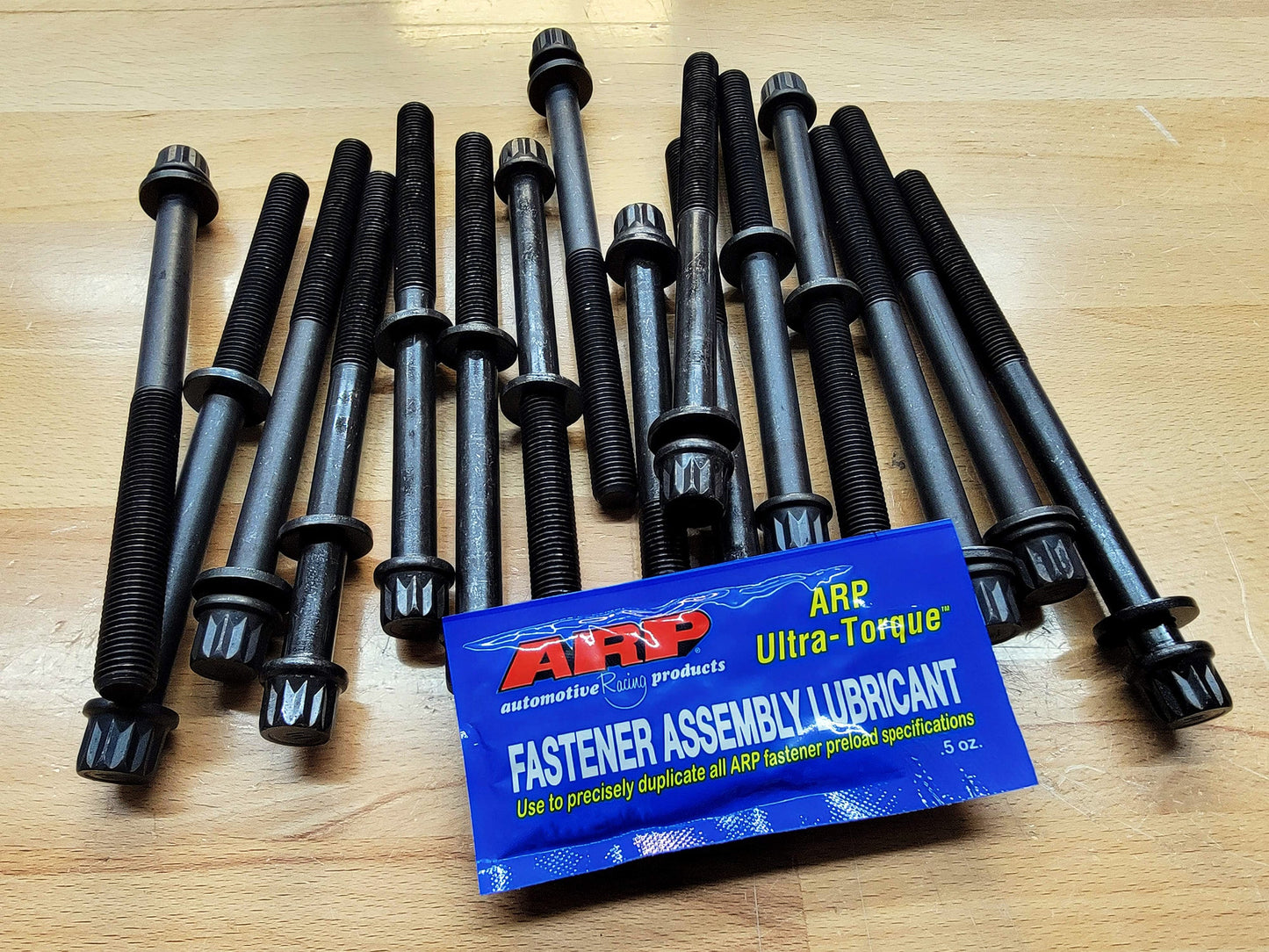 P2R PowerRevRacing - 12 Point Head Bolt Set for Honda V6 J Series Engines
