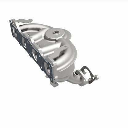 MagnaFlow 13-17 Hyundai Santa Fe Sport 2.4L Direct Fit Catalytic Converter