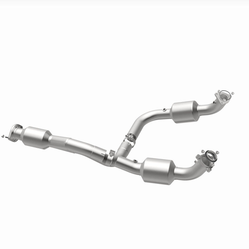 MagnaFlow 12-20 Chevrolet Express 4500 Underbody 6.0L Direct Fit Catalytic Converter