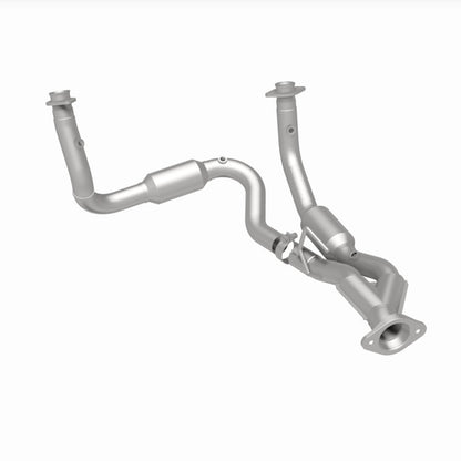 MagnaFlow 05-06 Jeep Grand Cherokee 4.7L Direct Fit Catalytic Converter