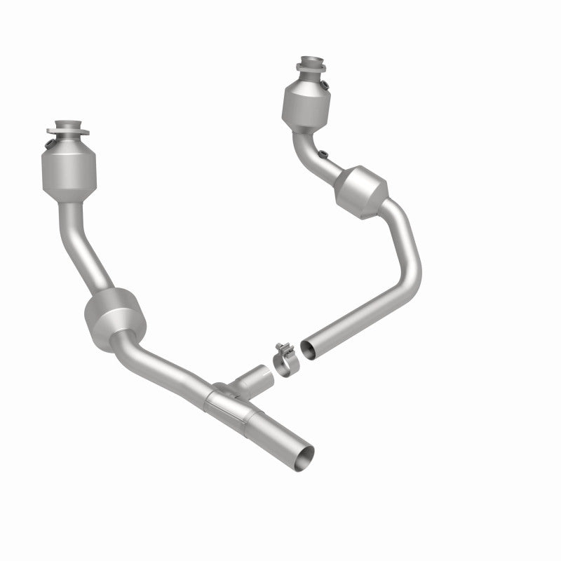 MagnaFlow Direct Fit Catalytic Converter 07-09 Jeep Wrangler 3.8L