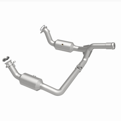 MagnaFlow 19-20 GMC Sierra 1500 Single Underbody 4.3L/5.3L Direct Fit Catalytic Converter