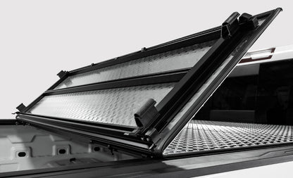 Access LOMAX Pro Series 20-22 Chevy/GMC 2500/3500 Folding Hard Cover 6ft 8in Box