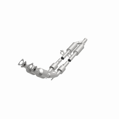 MagnaFlow 06-08 Volkswagen Passat 3.6L Direct Fit Converter