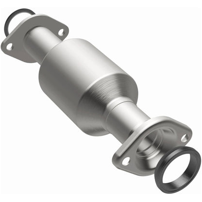 MagnaFlow 11-15 Toyota Sienna 3.5L Direct Fit Converter