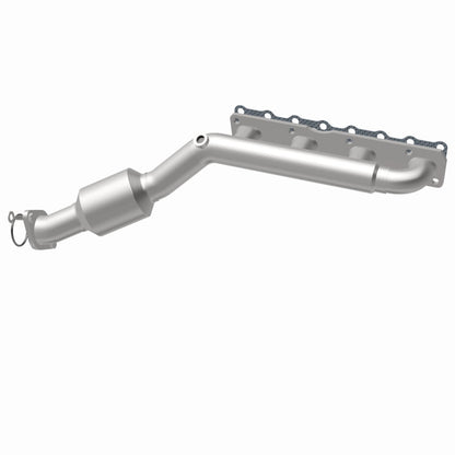 MagnaFlow 2004 Nissan Titan 5.6L Direct Fit Converter