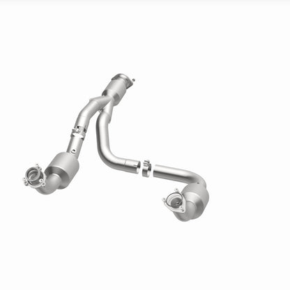 MagnaFlow 12-20 Chevrolet Express 4500 Underbody 6.0L Direct Fit Catalytic Converter