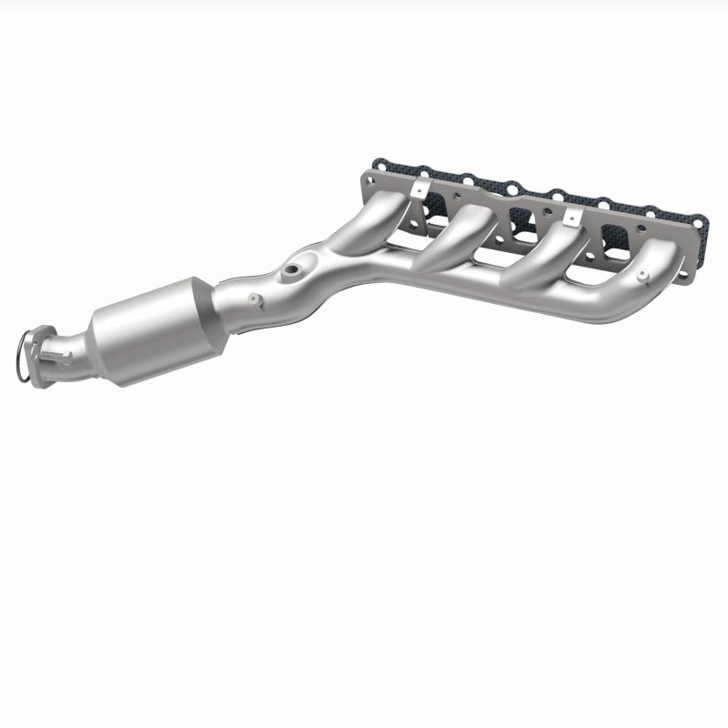 MagnaFlow 05-06 Nissan Titan 5.6L Direct Fit Converter