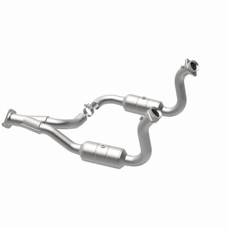 MagnaFlow 08-10 Ford F-350 Super Duty 6.8L Direct Fit Converter