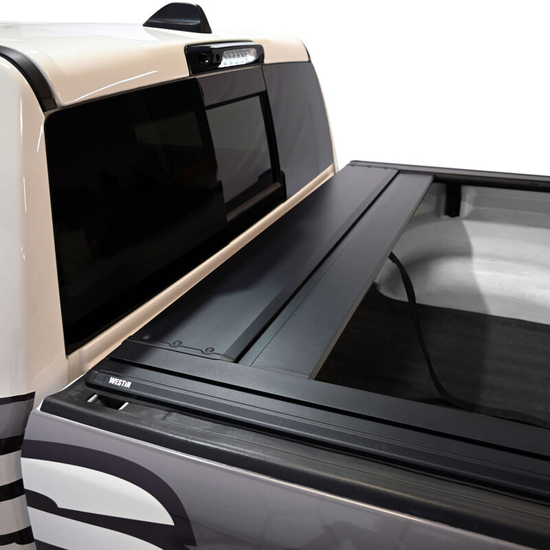 Westin 19-26 Ram 1500 (New Body)(Excl. RamBox) 5ft 7in Bed Manual Retractable Tonneau Cover - Black