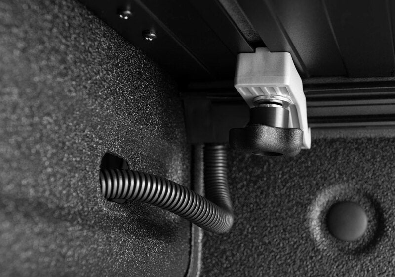 UnderCover 15-22 GMC/Chevy Canyon/Colorado 60in Fusion Bed Cover - Onyx Black