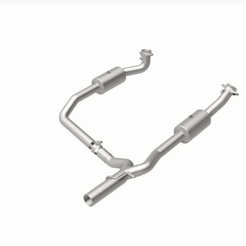 MagnaFlow 09-13 Ford E-350 Super Duty V10 6.8 OEM Underbody Direct Fit Catalytic Converter