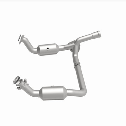 MagnaFlow 19-20 GMC Sierra 1500 Single Underbody 4.3L/5.3L Direct Fit Catalytic Converter