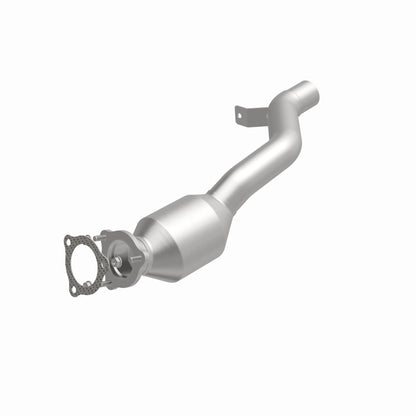 MagnaFlow 10-11 Cayenne V8 4.8 OEM Underbody Direct Fit Converter