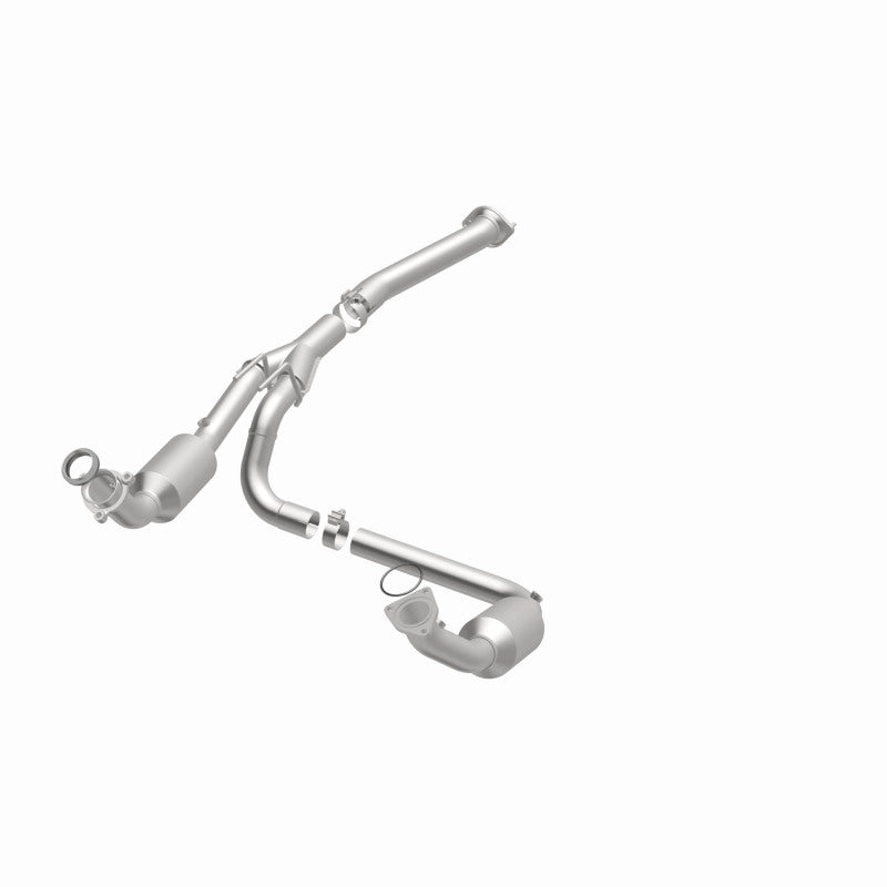 MagnaFlow 04-05 Chevrolet Express 1500 5.3L Direct Fit Converter