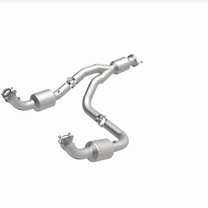 MagnaFlow 12-20 Chevrolet Express 4500 Underbody 6.0L Direct Fit Catalytic Converter