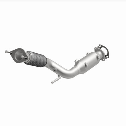 MagnaFlow 17-20 Nissan Rogue Sport Rear Underbody 2L Direct Fit Converter