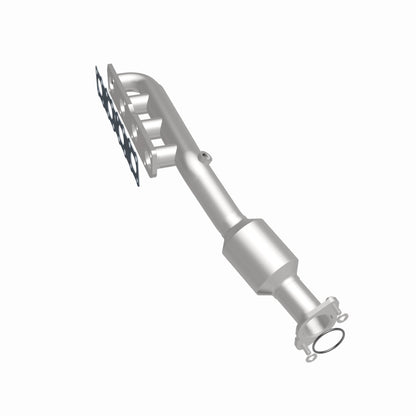 MagnaFlow 2004 Nissan Titan 5.6L Direct Fit Converter