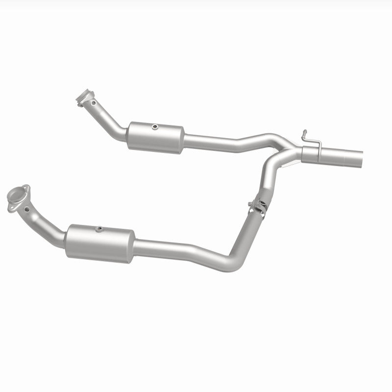 MagnaFlow 09-13 Ford E-350 Super Duty V10 6.8 OEM Underbody Direct Fit Catalytic Converter