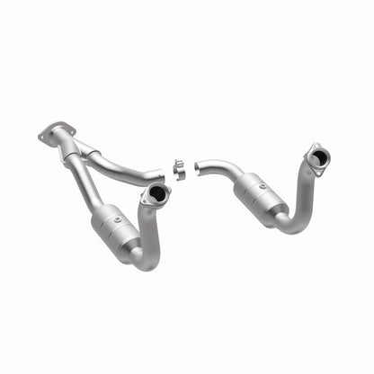 MagnaFlow 08-10 Ford F-350 Super Duty 6.8L Direct Fit Converter