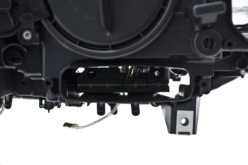Hella 2011 BMW 5Ser Sdn F10 W/Ahl - Headlamp Rh Xen