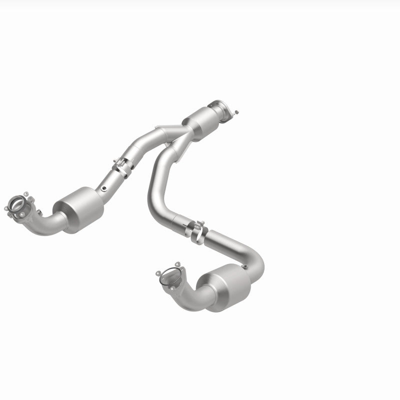 MagnaFlow 12-20 Chevrolet Express 4500 Underbody 6.0L Direct Fit Catalytic Converter