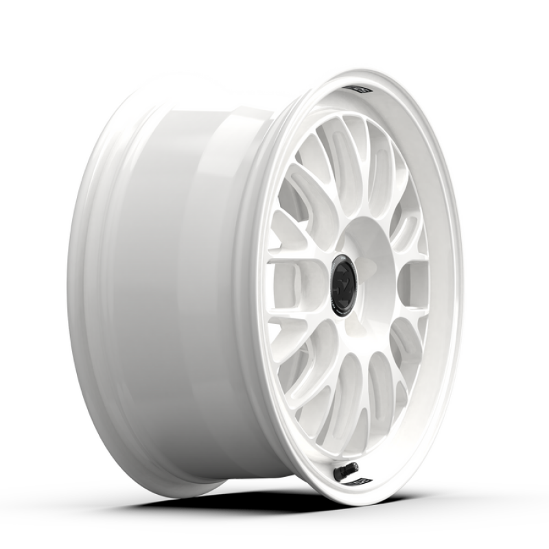 fifteen52 Holeshot RSR 18x8.5 5x108 42mm ET 63.4mm Center Bore Rally White