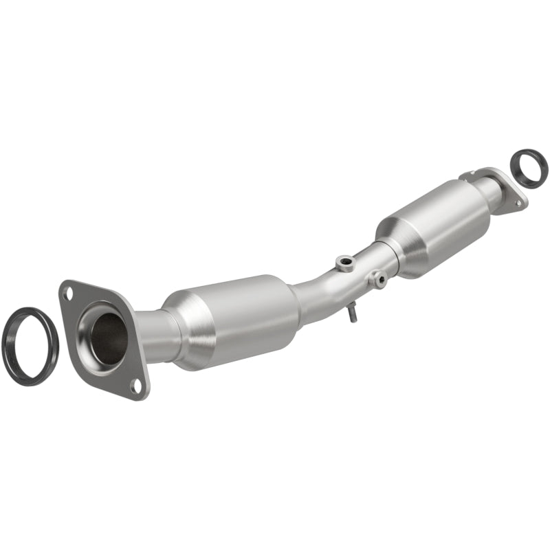 Magnaflow 13-15 Nissan Sentra 1.8L California Grade CARB Compliant DF Catalytic Converter