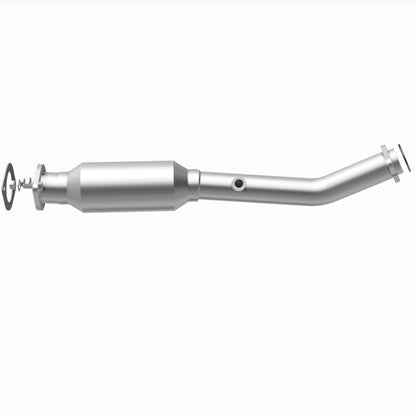 MagnaFlow 05-06 Nissan Titan 5.6L Direct Fit Converter