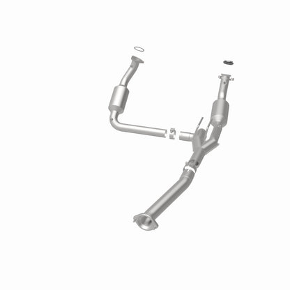 MagnaFlow 04-05 Chevrolet Express 1500 5.3L Direct Fit Converter