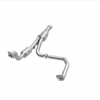 Magnaflow 15-16 Ram 2500 6.4L California Grade CARB Compliant DF Catalytic Converter