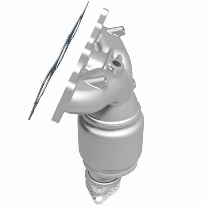 Magnaflow 07-10 Kia Sedona 3.8L California Grade CARB Compliant DF Manifold Catalytic Converter