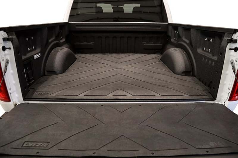 Deezee 15-23 Ford F150 Heavyweight Bed Mat - Custom Fit 6 1/2Ft Bed (X Pattern)