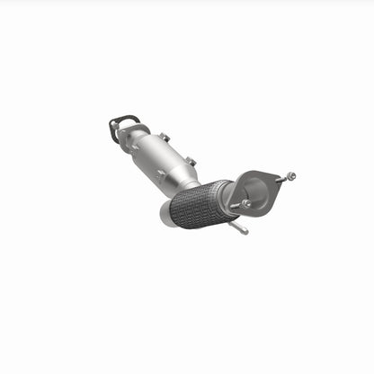 MagnaFlow 17-20 Nissan Rogue Sport Rear Underbody 2L Direct Fit Converter
