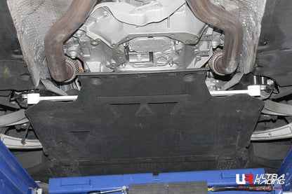Ultra Racing - 2pt Front Lower Brace - Audi A6 / S6 - UR-LA2-2486