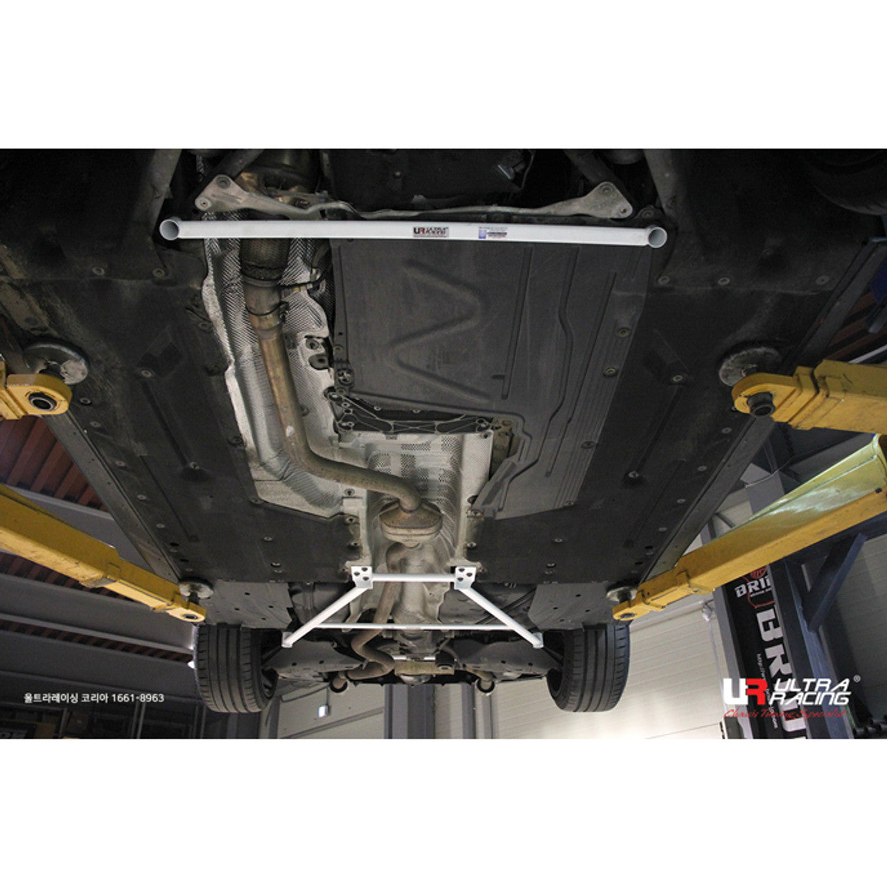 Ultra Racing - 4pt Middle Lower Brace - BMW 4 SERIES (F32 COUPE) 2014-2019 - UR-ML4-2946