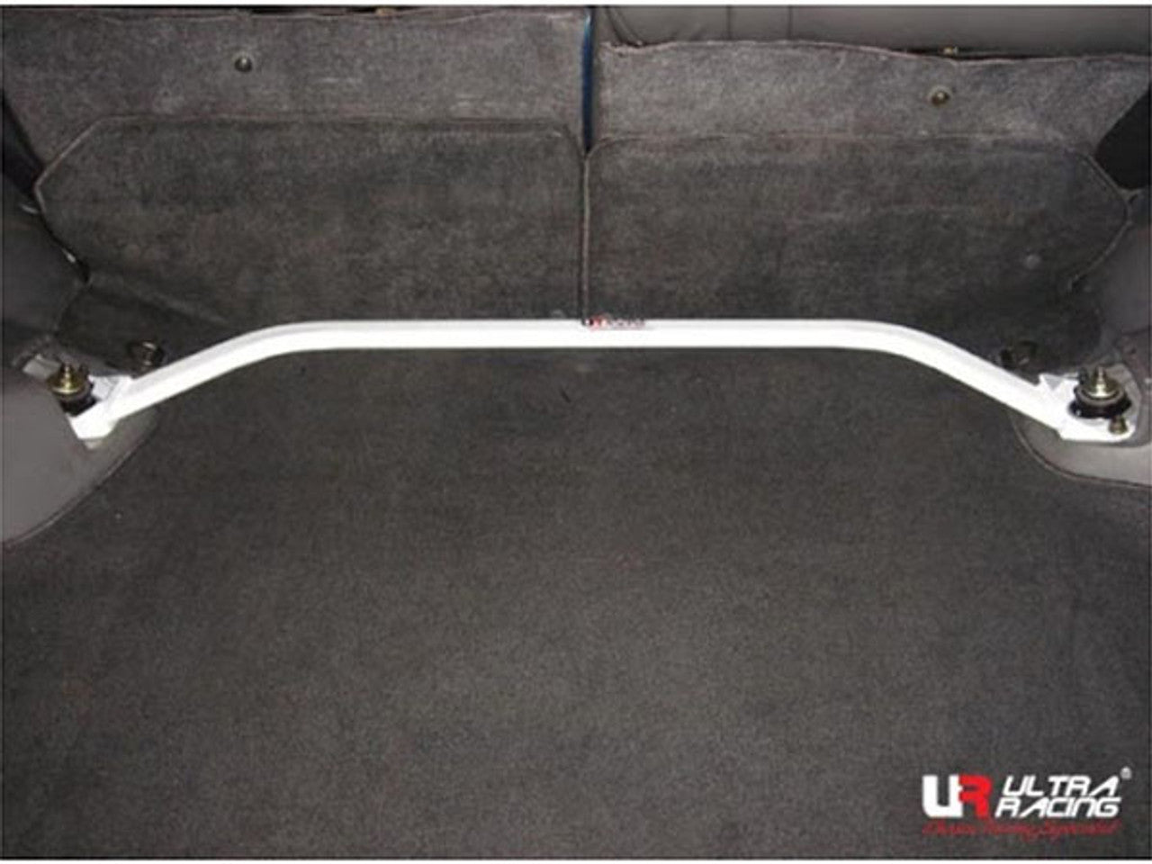 Ultra Racing - 2pt Rear Strut Brace - HONDA CR-V (RD) 1997-2001 - UR-RE2-425